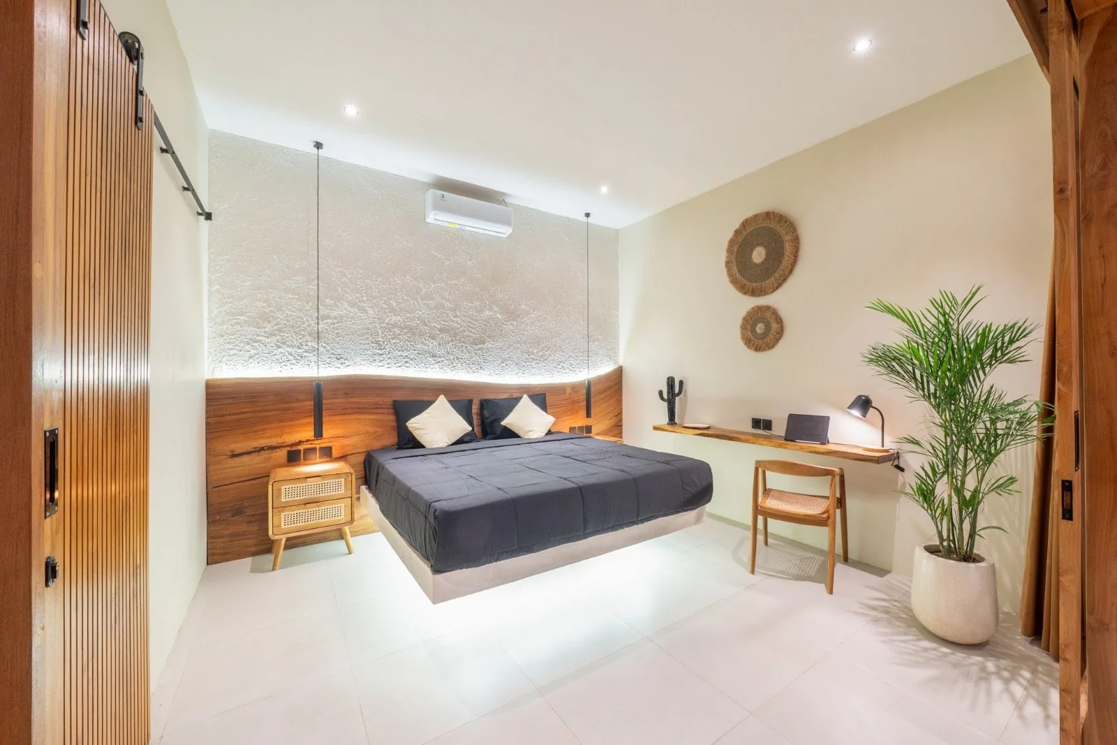 LOFT 1