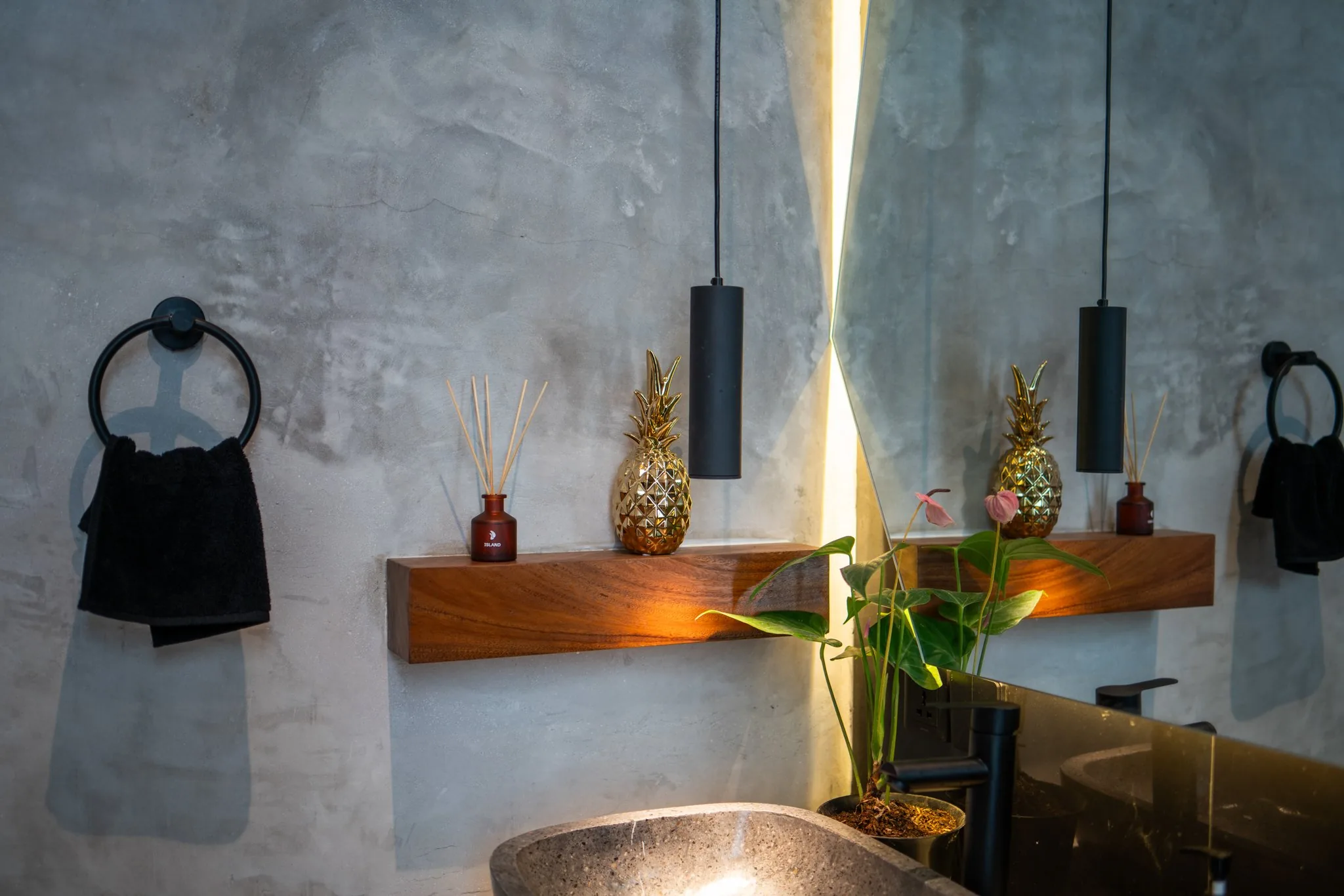 LOFT 2